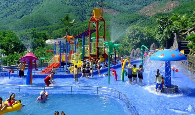 Công viên suối khoáng nóng Núi Thần Tài Đà Nẵng