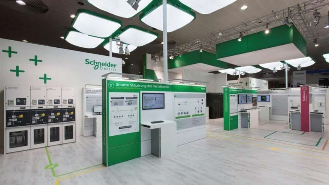 Schneider electric artgallery. Schneider Electric industries SAS. Шнайдер электрик еасу9. Schneider Electric Москва. System Electric компания Шнейдер электрик.