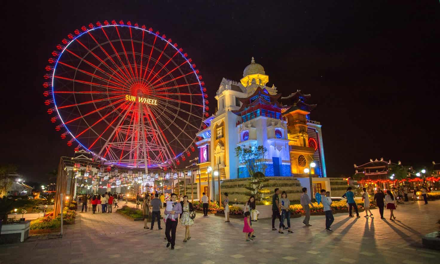 Vòng quay Sun Wheel ở Công Viên Châu Á Đà Nẵng