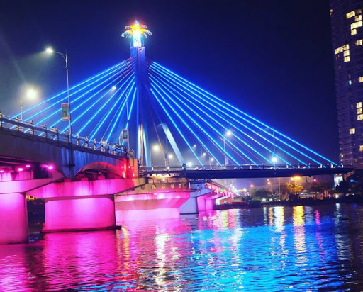 Cầu sông Hàn ban đêm