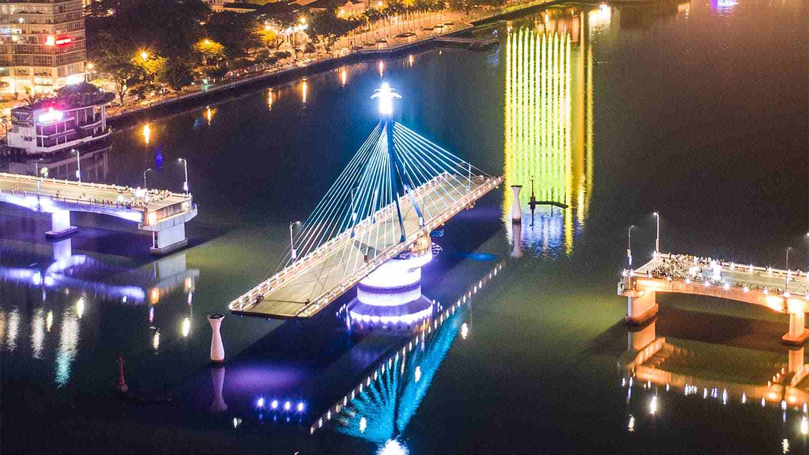 Cầu sông Hàn về đêm